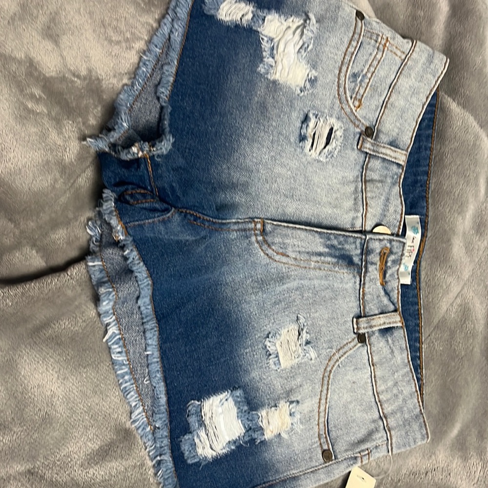 Low Rise Shorts!